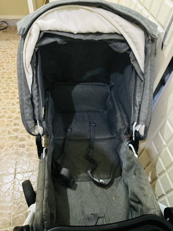 double-stroller-like-new-for-two-babies-big-3