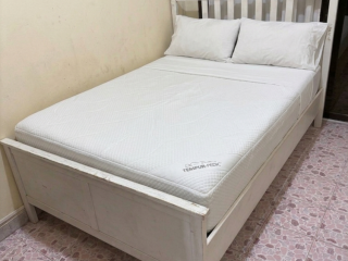 160x180-used-bed-for-sale-without-matress