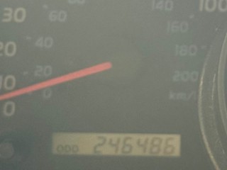 toyota-land-cruiser-vxr-2000