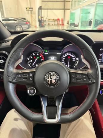 2022-alfa-romeo-stelvio-veloce-q4-big-1