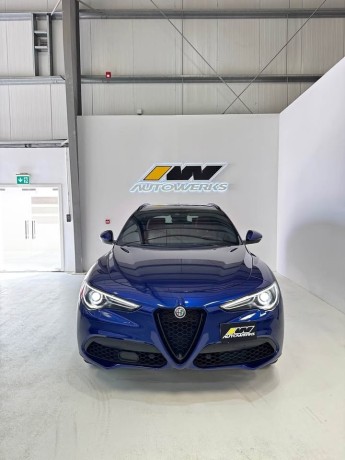 2022-alfa-romeo-stelvio-veloce-q4-big-2