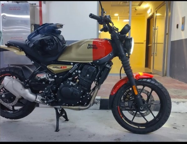 2025-royal-enfield-guerrilla-450-big-0