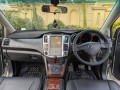 toyota-harrier-small-3