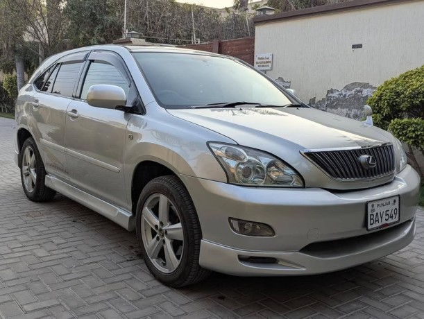toyota-harrier-big-4