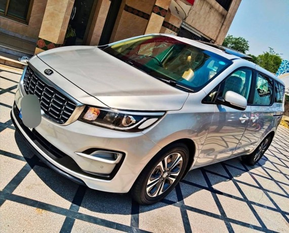 kia-grand-carnival-2018-cbu-full-option-big-1