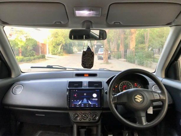 suzuki-swift-dlx-model-2018-in-original-condition-big-4