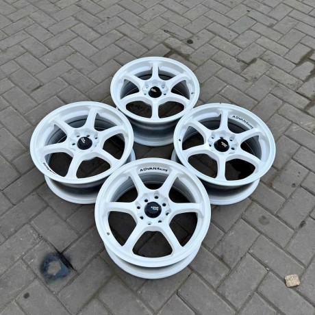 advan-racing-rgii-big-0