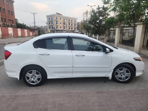 honda-city-2018-ivtech-big-1