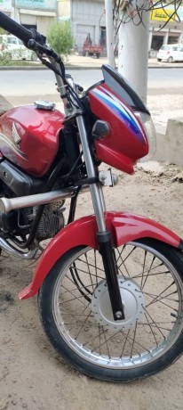 honda-pridor-2013-totally-geniune-conditon-like-new-big-3