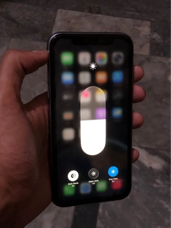 iphone-11-64gp-non-pta-condition-1010-03029291365-big-1