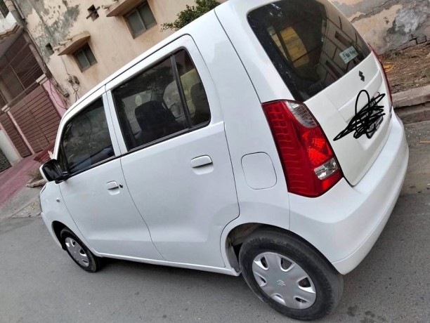 wagon-r-2017-big-1