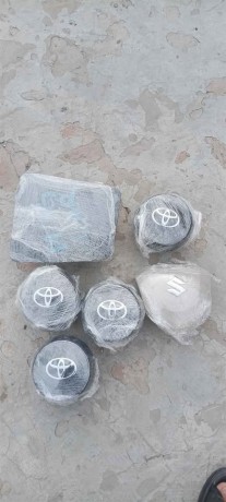 yarees-car-airbag-available-big-1