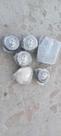 yarees-car-airbag-available-big-2