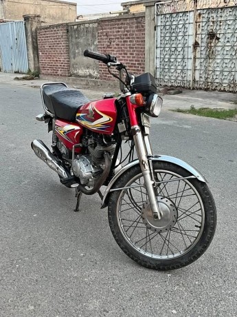 honda-cg-125-2018-big-2