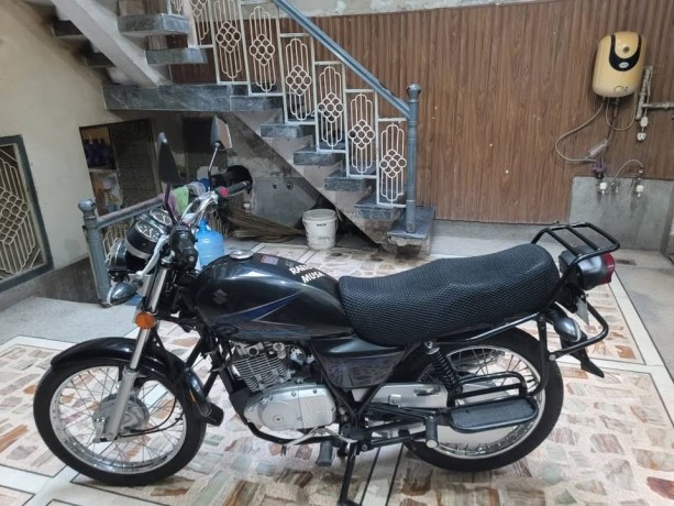 suzuki-150-gs-big-3