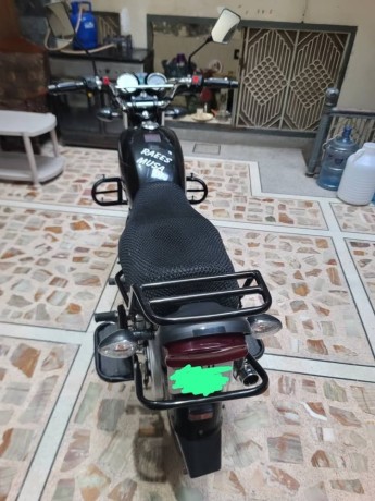 suzuki-150-gs-big-4