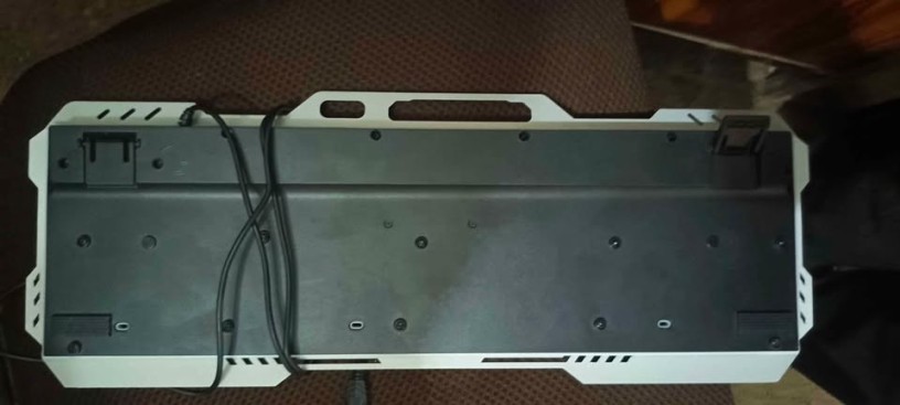 faulty-keyboard-for-sale-repairable-big-1