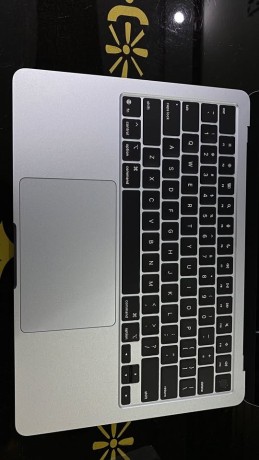 macbook-air-2025-m4-13-inch-256gb-big-4