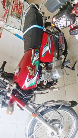honda-125-big-4