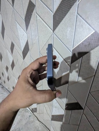iphone-13-pro-max-big-3