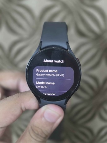 galaxy-watch-5-for-sale-big-4