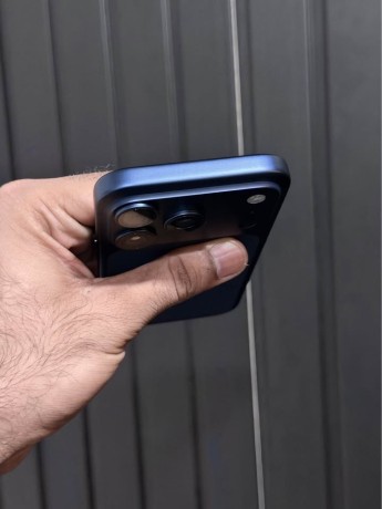 iphone-17-pro-non-pta-factory-unlock-with-box-big-4