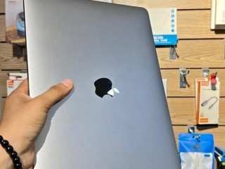 apple-macbook-air-m1-chip-13-16gb-ram-512gb-ssd